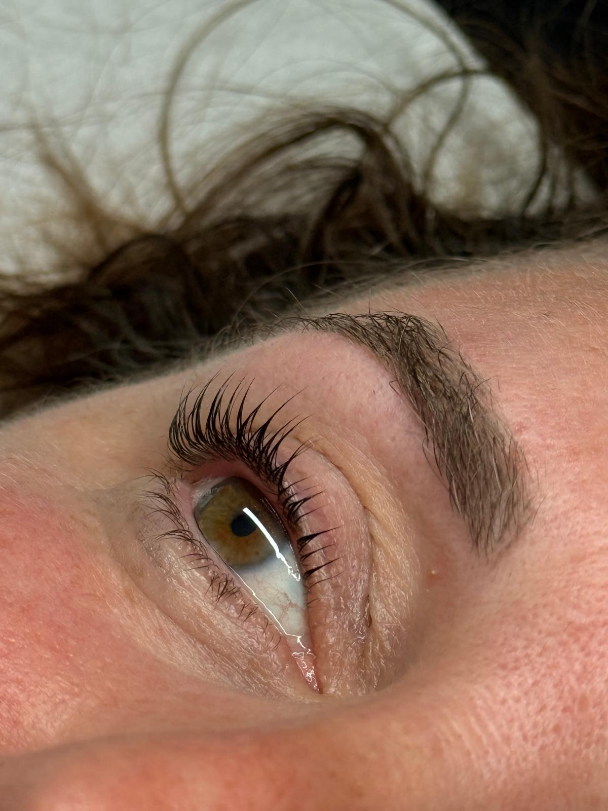 Zoom-oeil-rehaussementdecils-lashlift-formation-cils